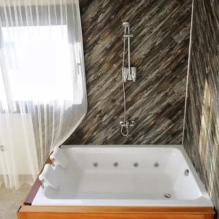 Alacati Acelia Отель Измир